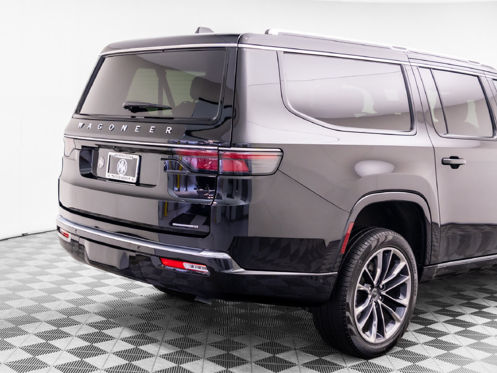 Used 2024 Jeep Wagoneer L Series III w/ Premium Group I AWD/4WD image 42