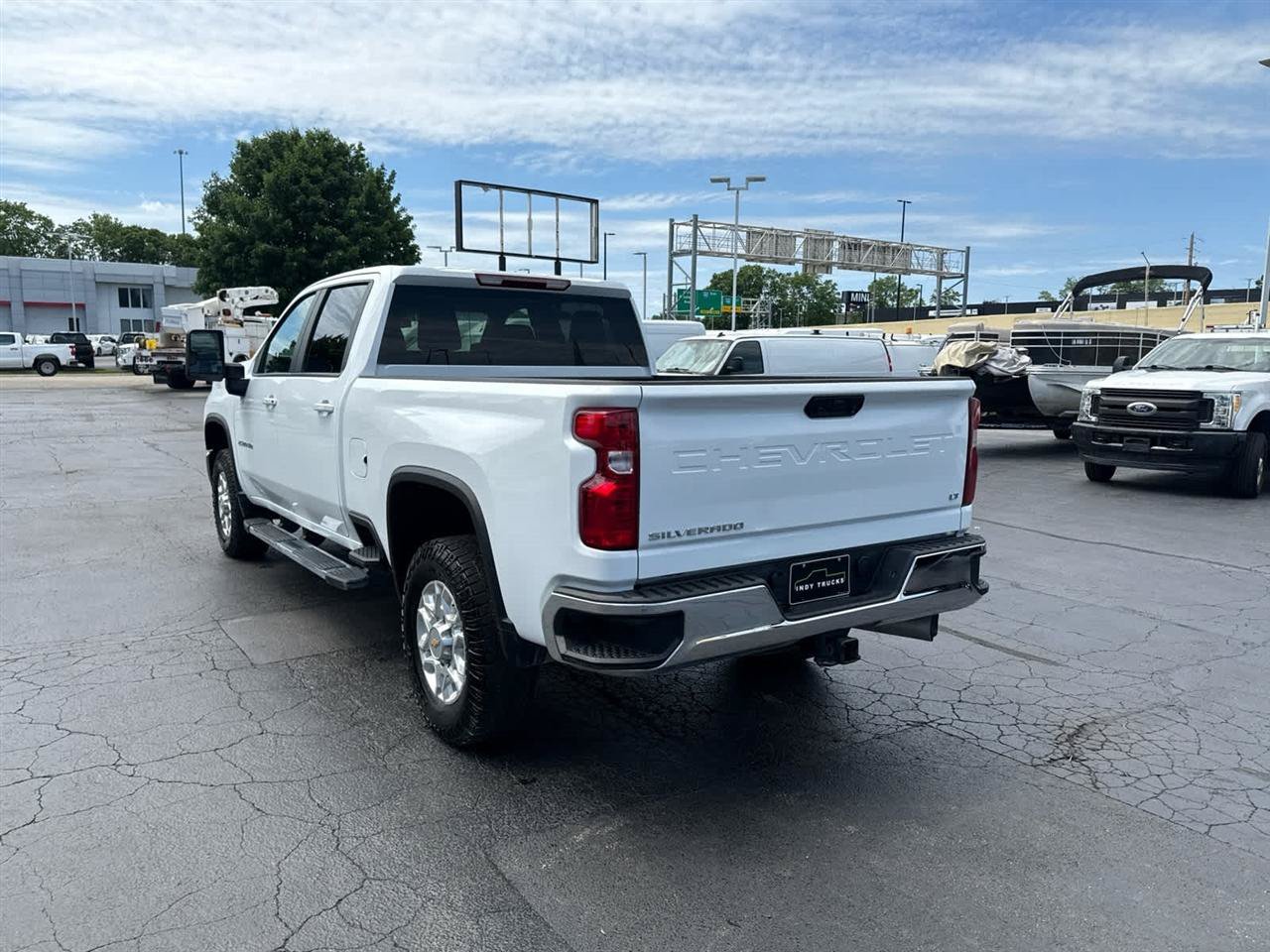 Used 2026 Chevrolet Silverado 2500 LT AWD/4WD image 6