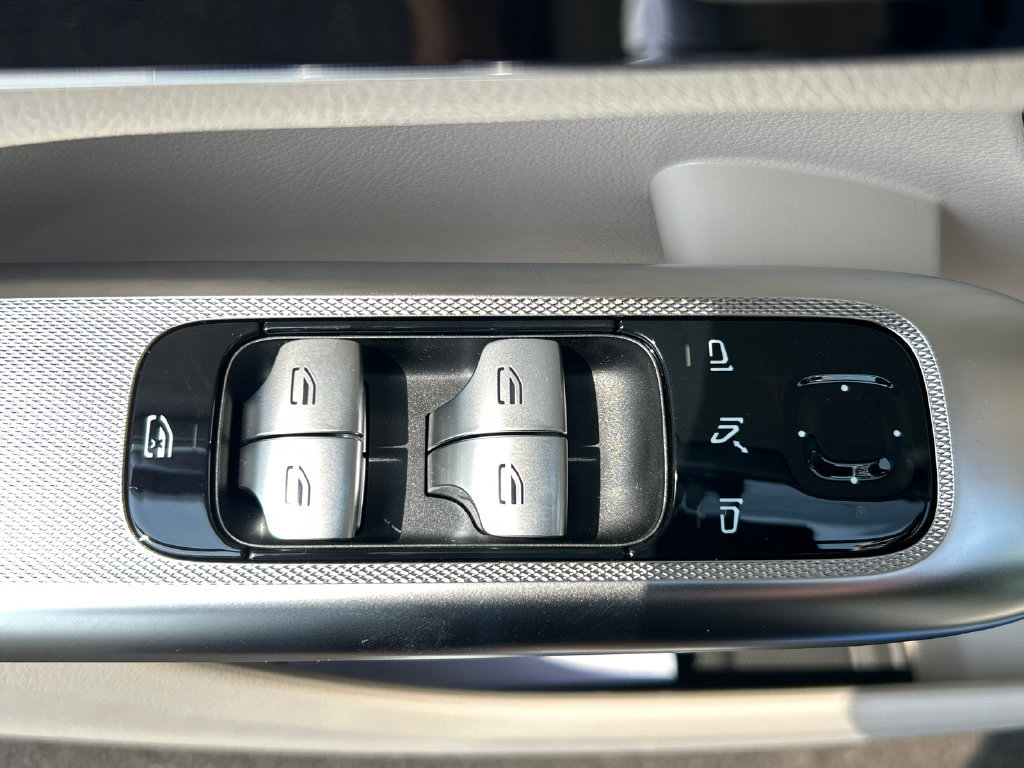 New 2026 Mercedes-Benz GLC 300 4MATIC image 12