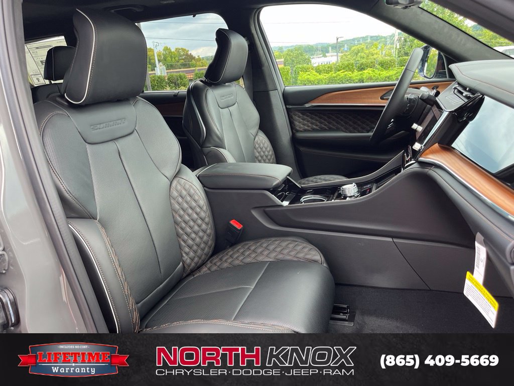 New 2027 Jeep Grand Cherokee L Summit AWD/4WD image 30