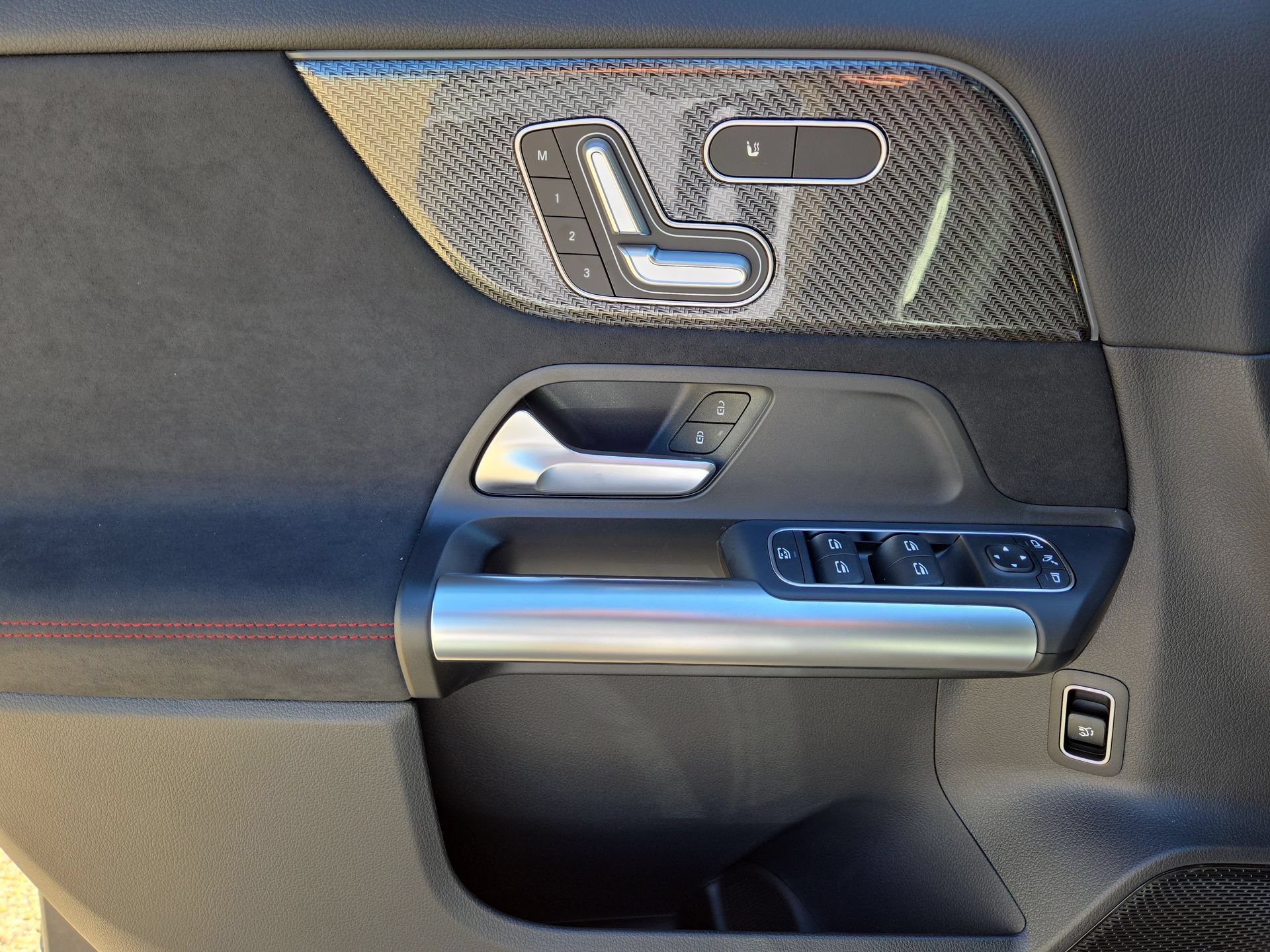 New 2026 Mercedes-Benz GLA 250 4MATIC image 15