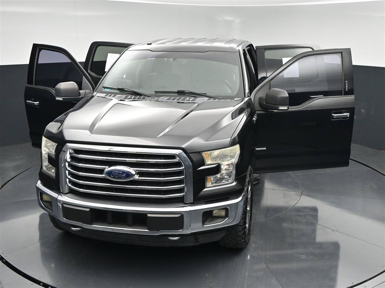 Used 2015 Ford F150 XLT w/ Equipment Group 302A Luxury AWD/4WD image 36