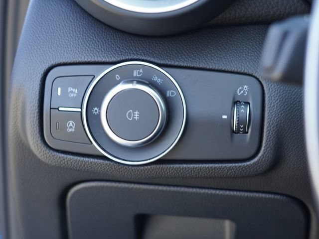 Used 2023 Alfa Romeo Giulia Veloce RWD image 19