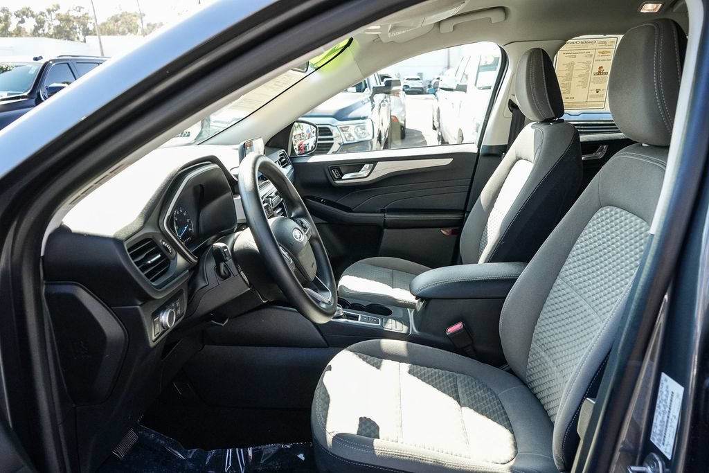 Used 2021 Ford Escape SE FWD image 15