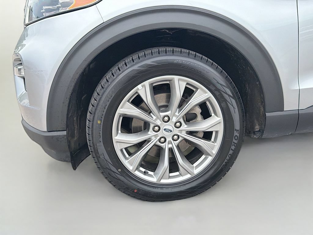 Used 2023 Ford Explorer XLT AWD/4WD image 35
