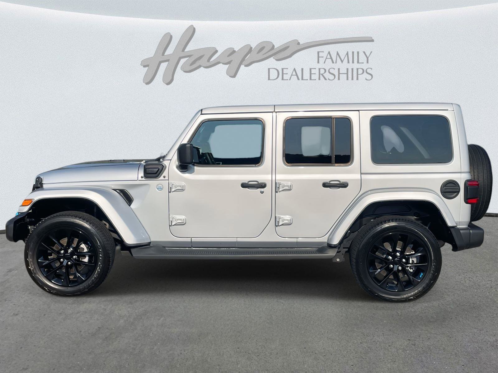 Used 2022 Jeep Wrangler Unlimited Sahara image 35