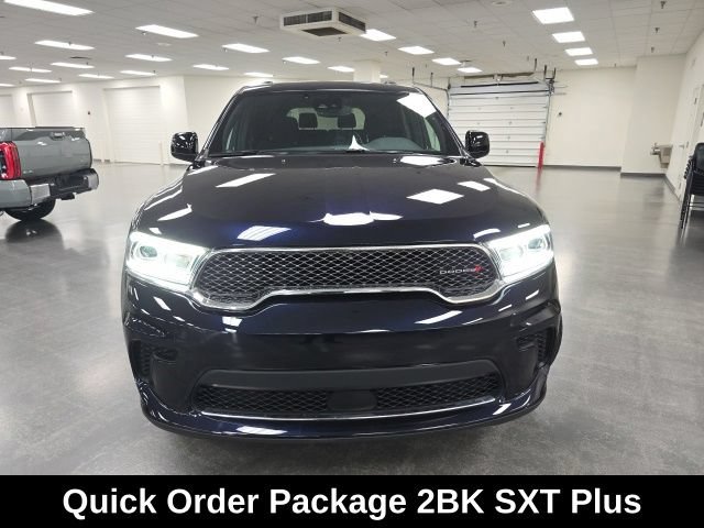Used 2024 Dodge Durango SXT AWD/4WD image 2
