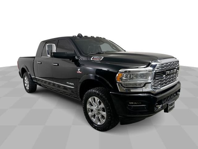 Used 2022 RAM 3500 Limited AWD/4WD image 2