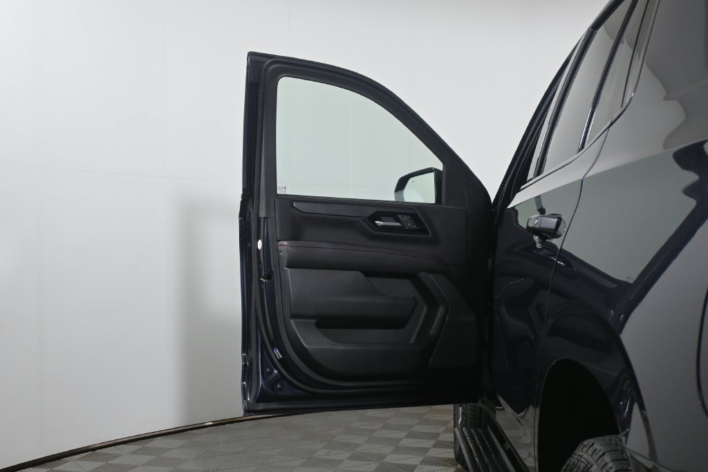 Used 2025 GMC Yukon AT4 Ultimate w/ LPO, Floor Liner Package AWD/4WD image 24