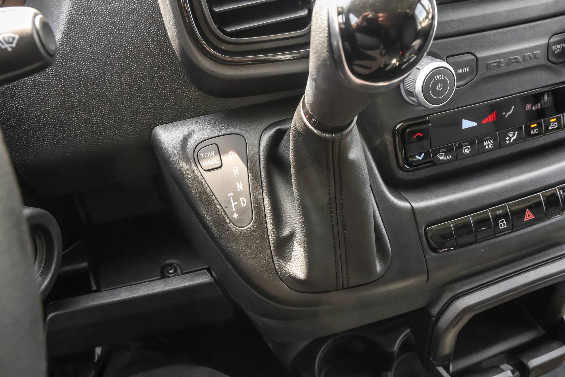 New 2026 RAM ProMaster 1500 w/ Convenience Group image 17