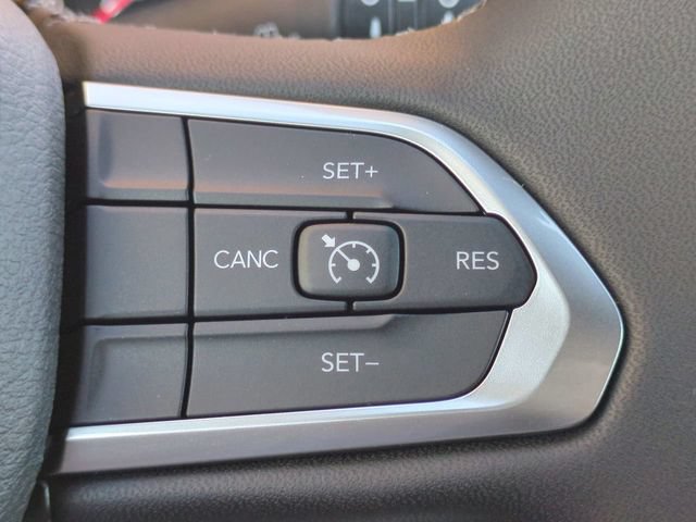 New 2026 Jeep Compass Latitude AWD/4WD image 24