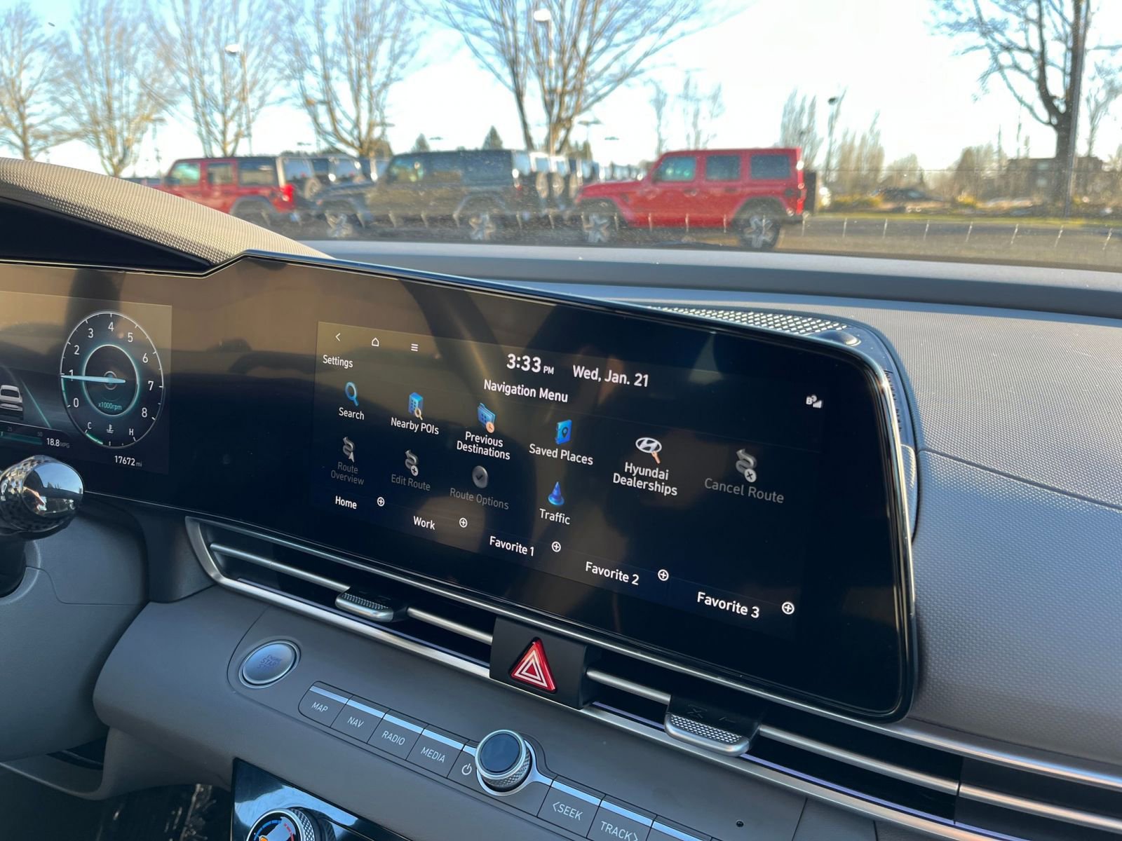 Used 2025 Hyundai Elantra SEL image 22