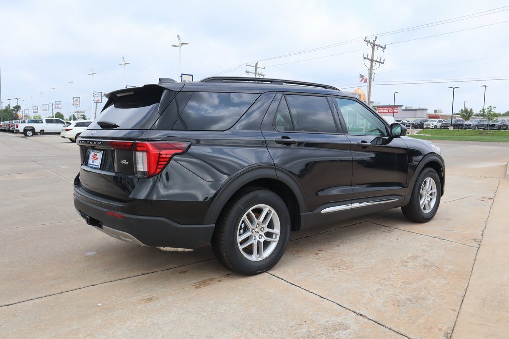 New 2025 Ford Explorer Active w/ Active Comfort Package image 13