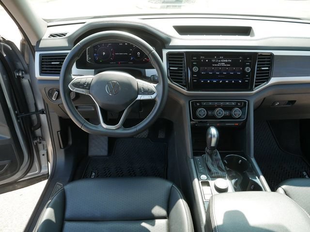 Certified 2023 Volkswagen Atlas SE w/ Black Wheel Package AWD/4WD image 22