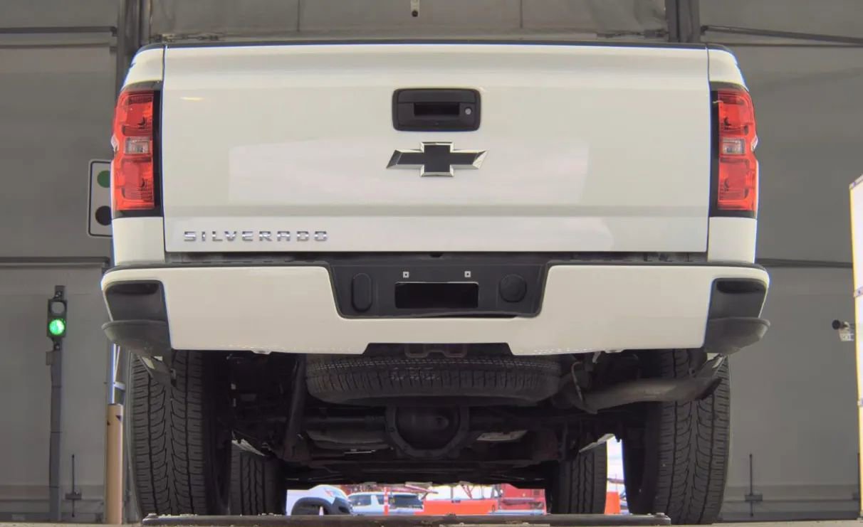 Used 2018 Chevrolet Silverado 1500 Custom w/ Rally 1 Edition RWD image 7