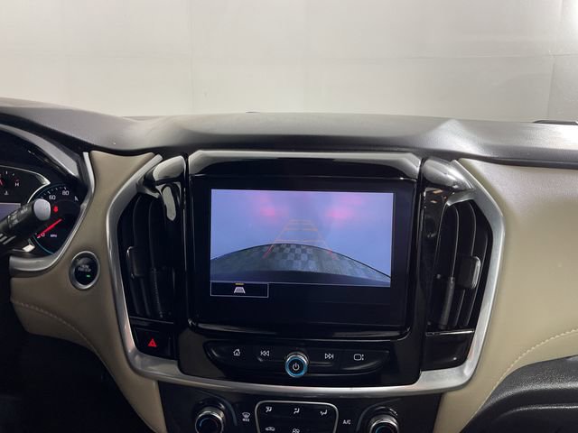 Used 2022 Chevrolet Traverse LT FWD image 30