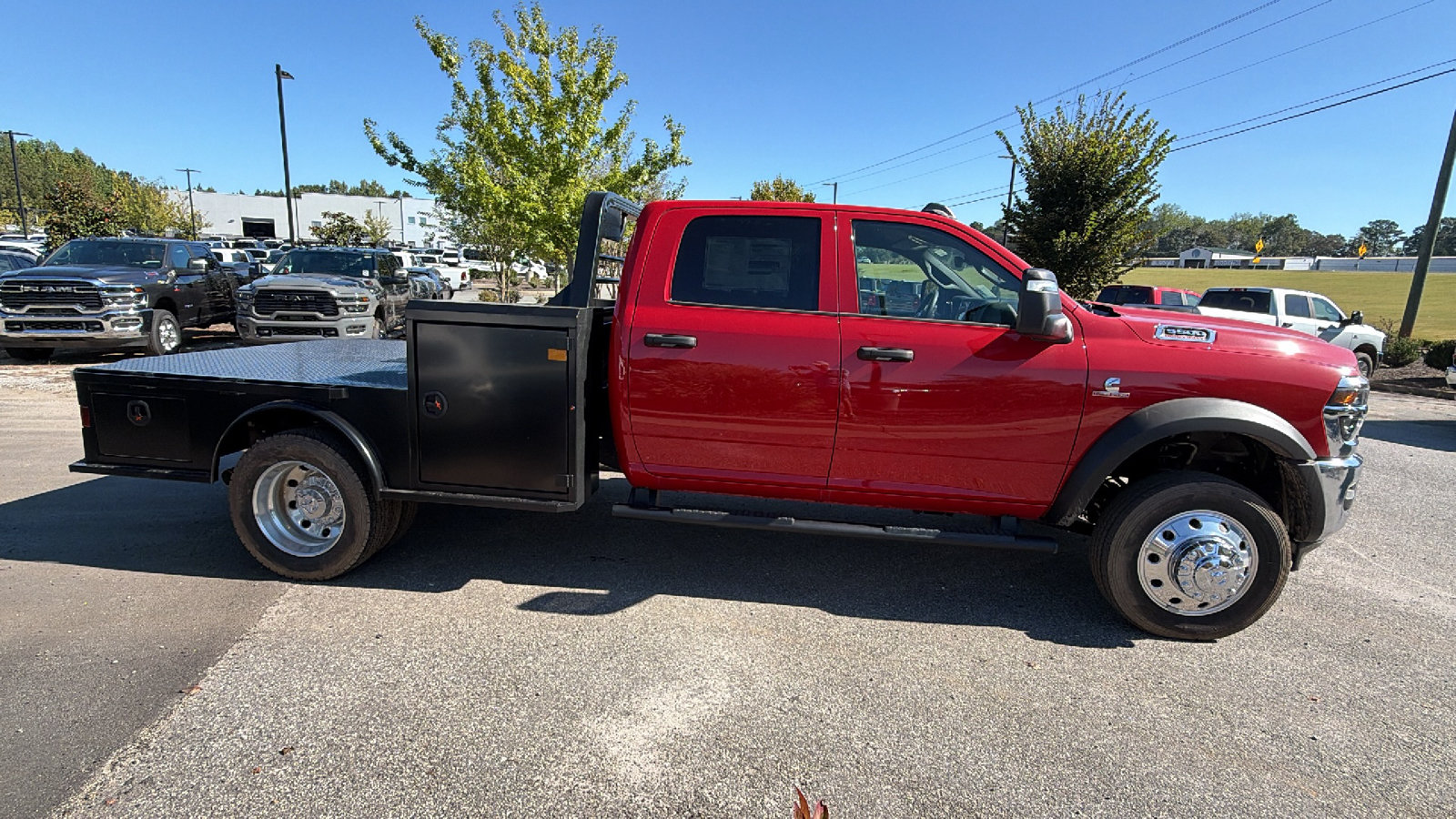 New 2026 RAM 5500 Tradesman w/ Chrome Appearance Group AWD/4WD image 7