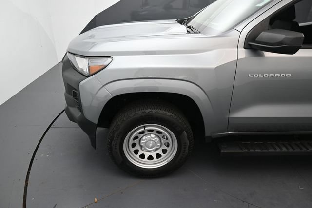 Used 2025 Chevrolet Colorado W/T RWD image 9