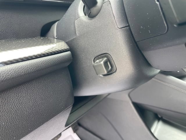 Used 2026 Chevrolet Traverse High Country w/ LPO, Floor Liner Package AWD/4WD image 19