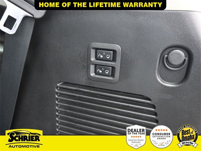 Used 2020 Nissan Armada Platinum w/ Captain's Chairs Package image 41