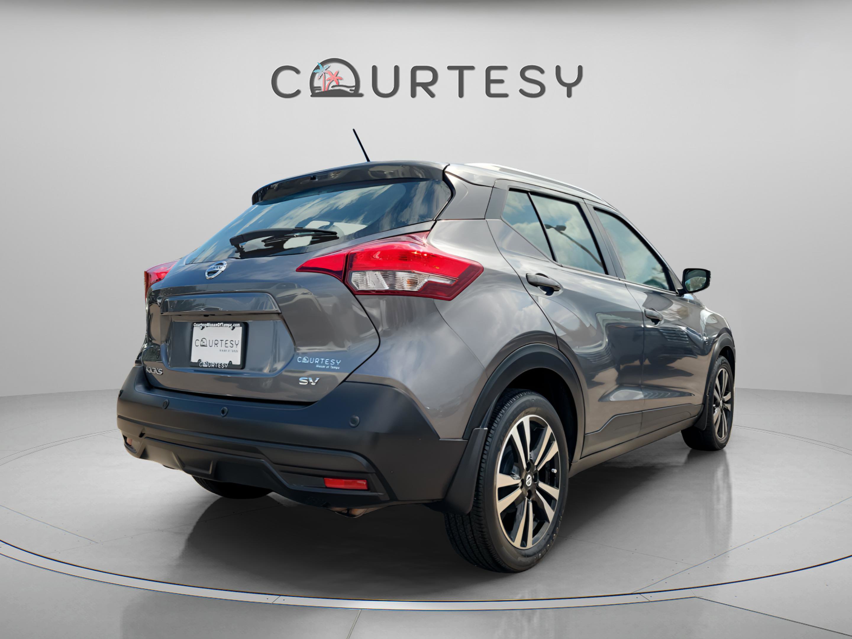 Certified 2020 Nissan Kicks SV image 6
