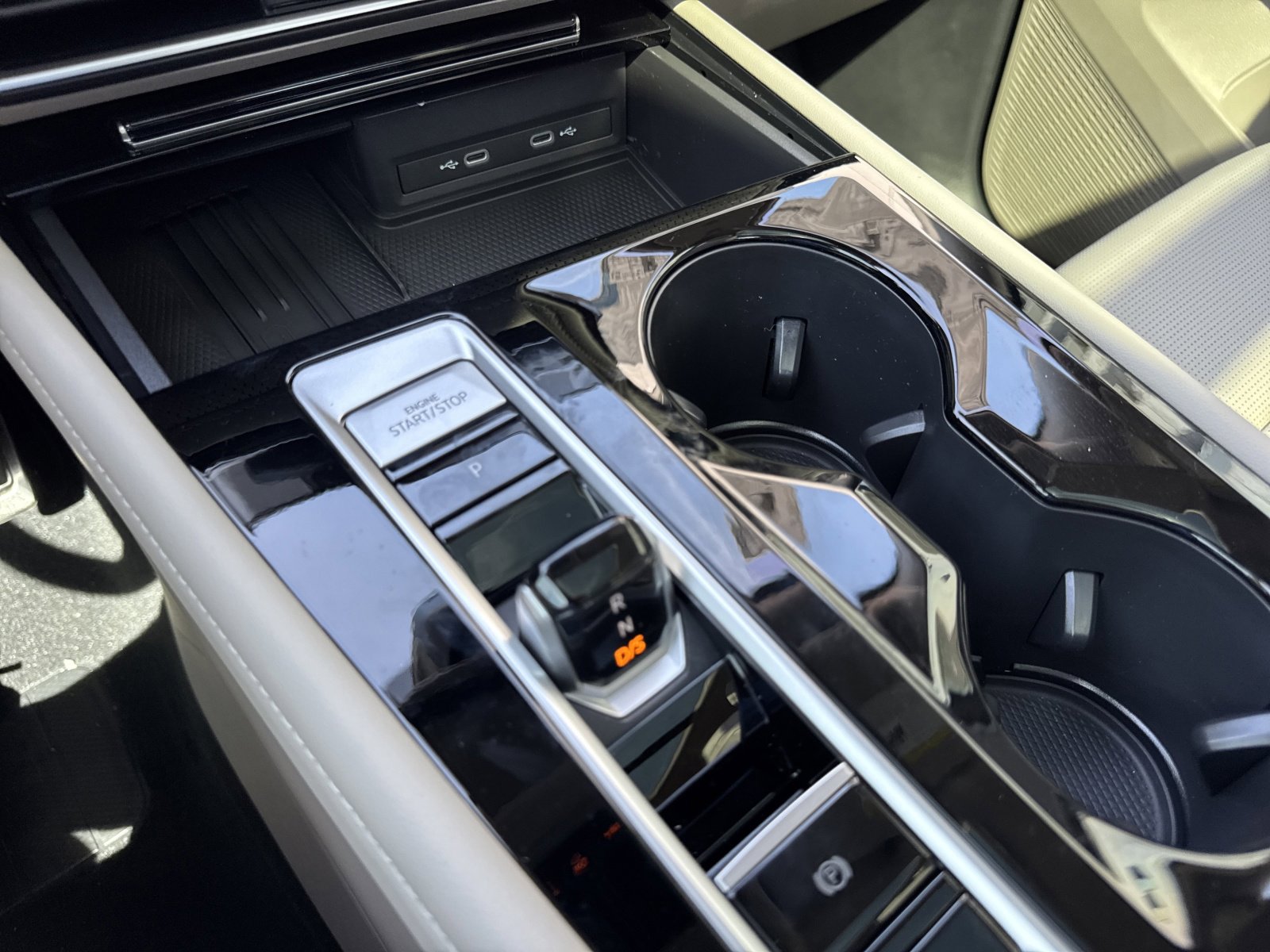 New 2026 Volkswagen Atlas SEL Premium R-Line image 26