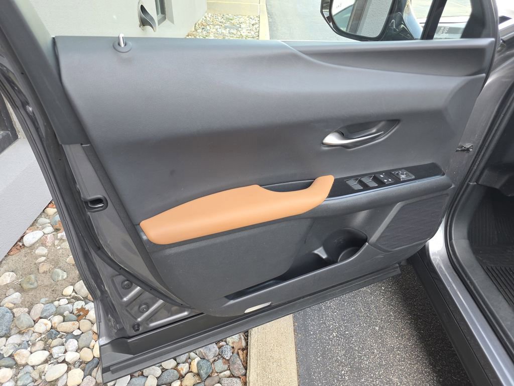 Used 2019 Lexus UX 250h image 17