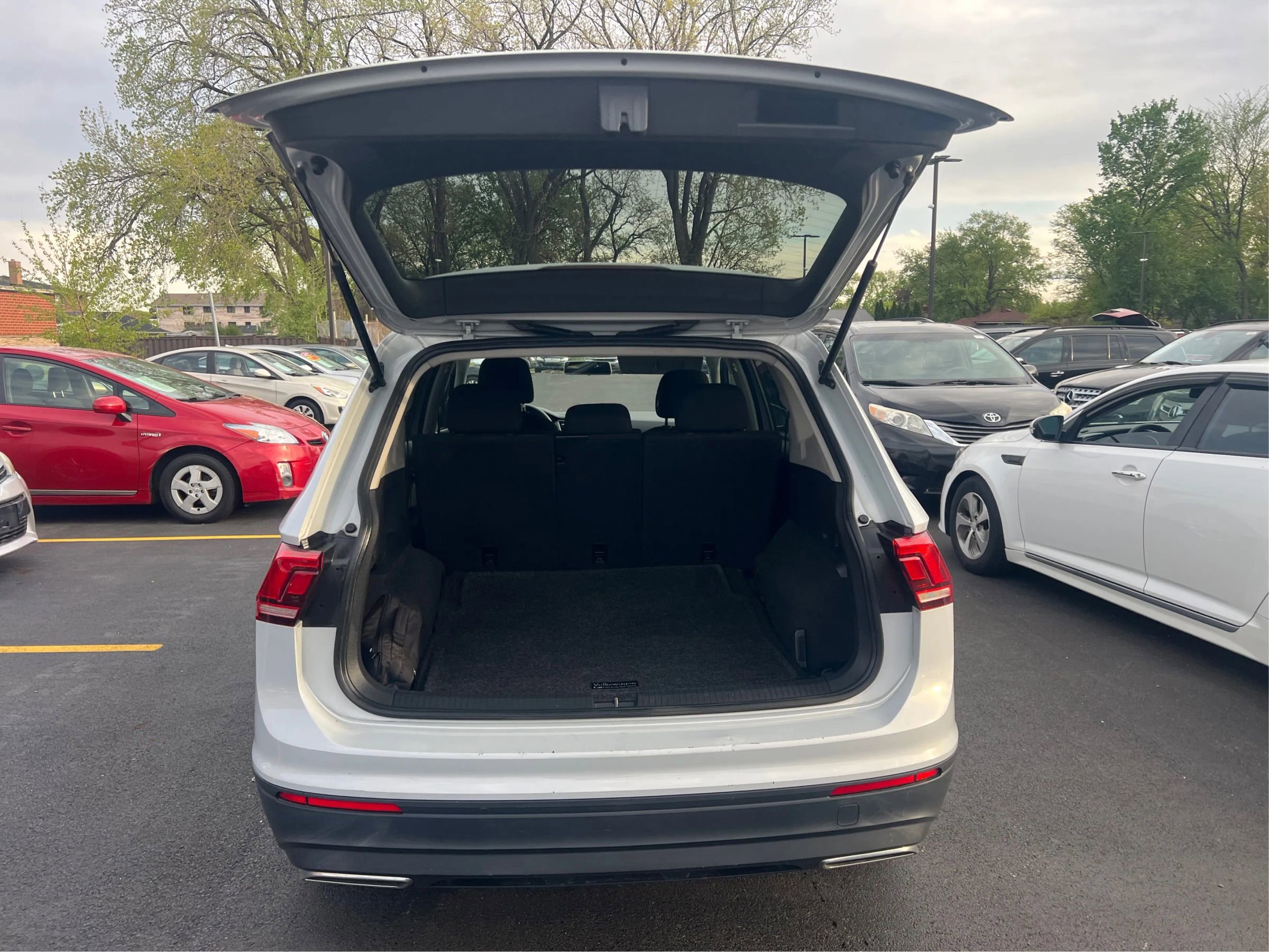 Used 2018 Volkswagen Tiguan S AWD/4WD image 14