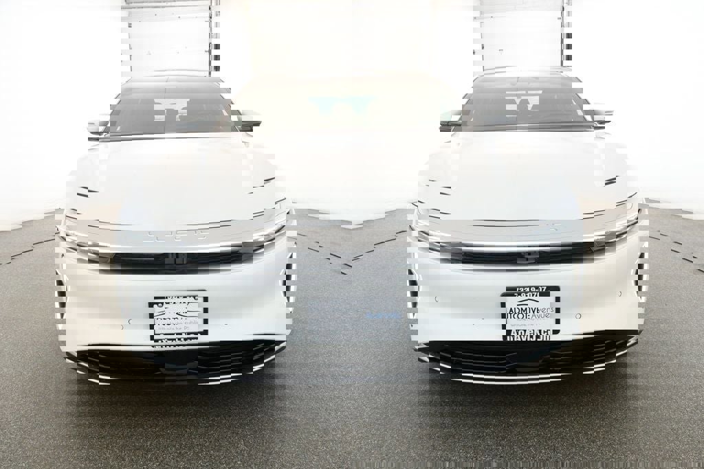 Used 2023 Lucid Air Touring image 2