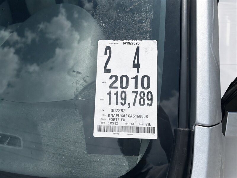 Used 2010 Kia Forte EX FWD image 34