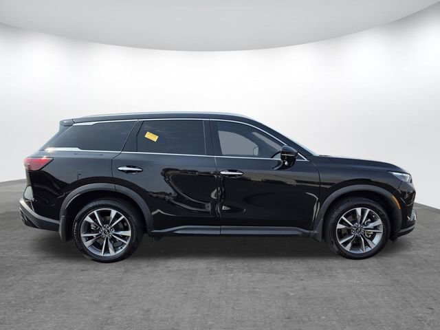 Used 2024 INFINITI QX60 Luxe FWD image 3