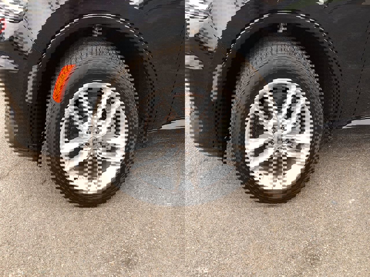 Used 2024 Dodge Durango GT image 2