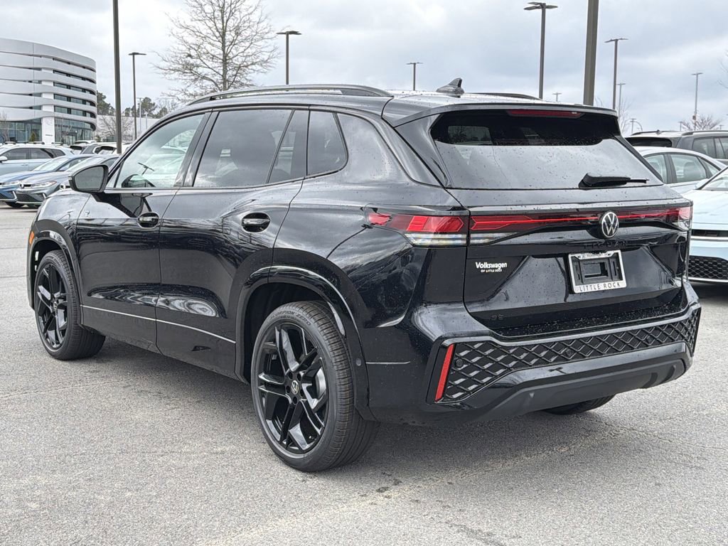 New 2026 Volkswagen Tiguan SE R-Line image 3