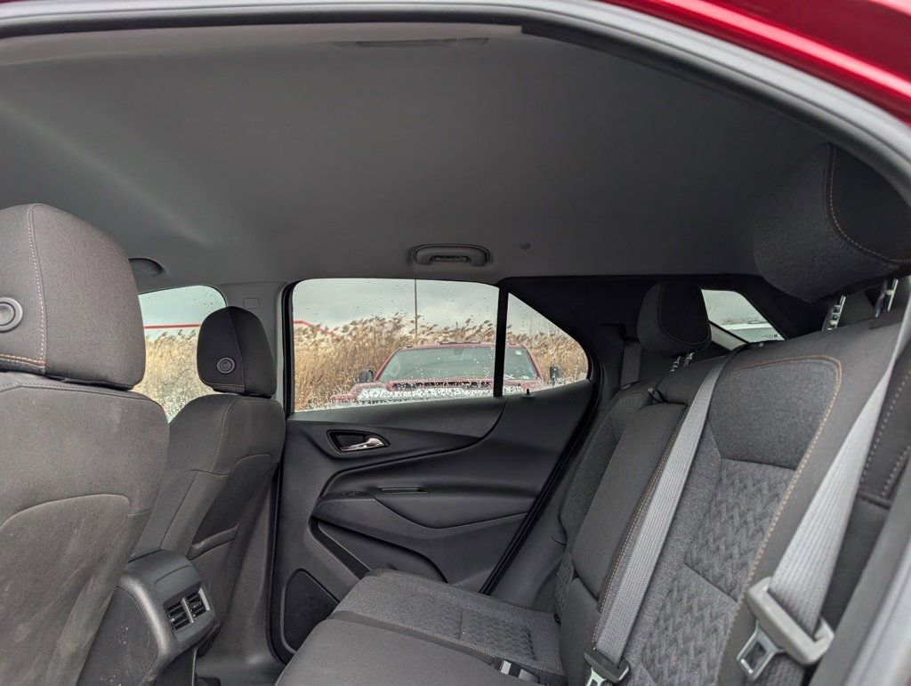 Used 2023 Chevrolet Equinox LT image 10