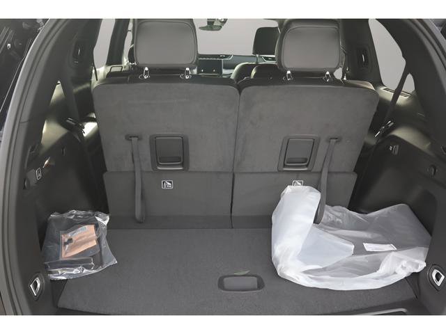 New 2025 Jeep Grand Cherokee L Limited w/ Black Appearance Package image 26