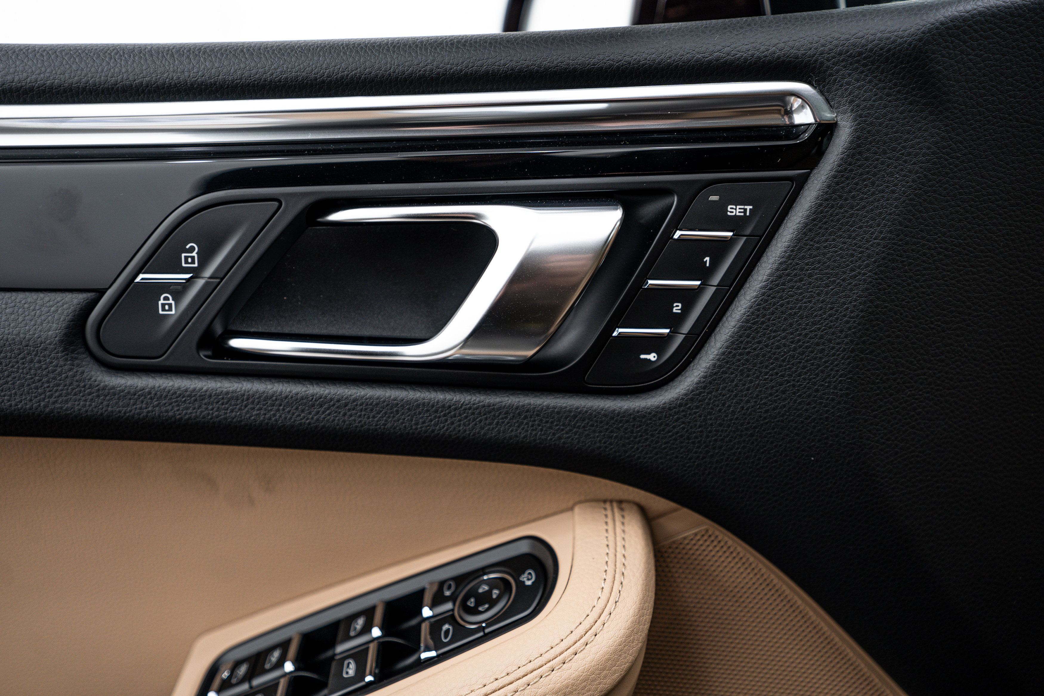 New 2026 Porsche Macan image 17