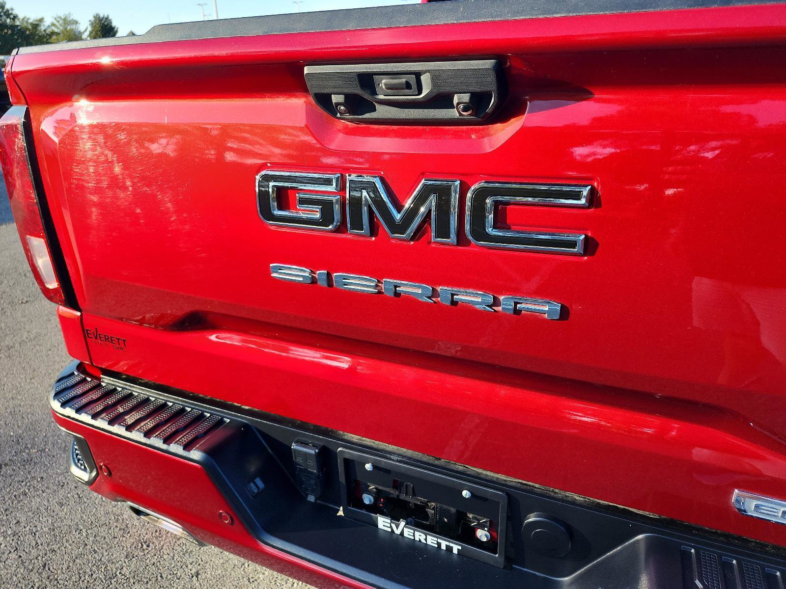 Certified 2024 GMC Sierra 1500 Elevation w/ Preferred Package image 4