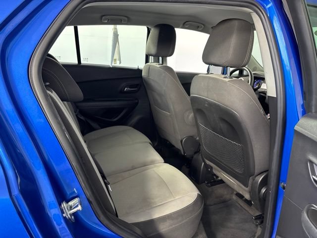 Used 2016 Chevrolet Trax LS AWD/4WD image 28