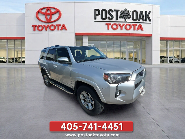 Used 2022 Toyota 4Runner SR5 AWD/4WD image 5