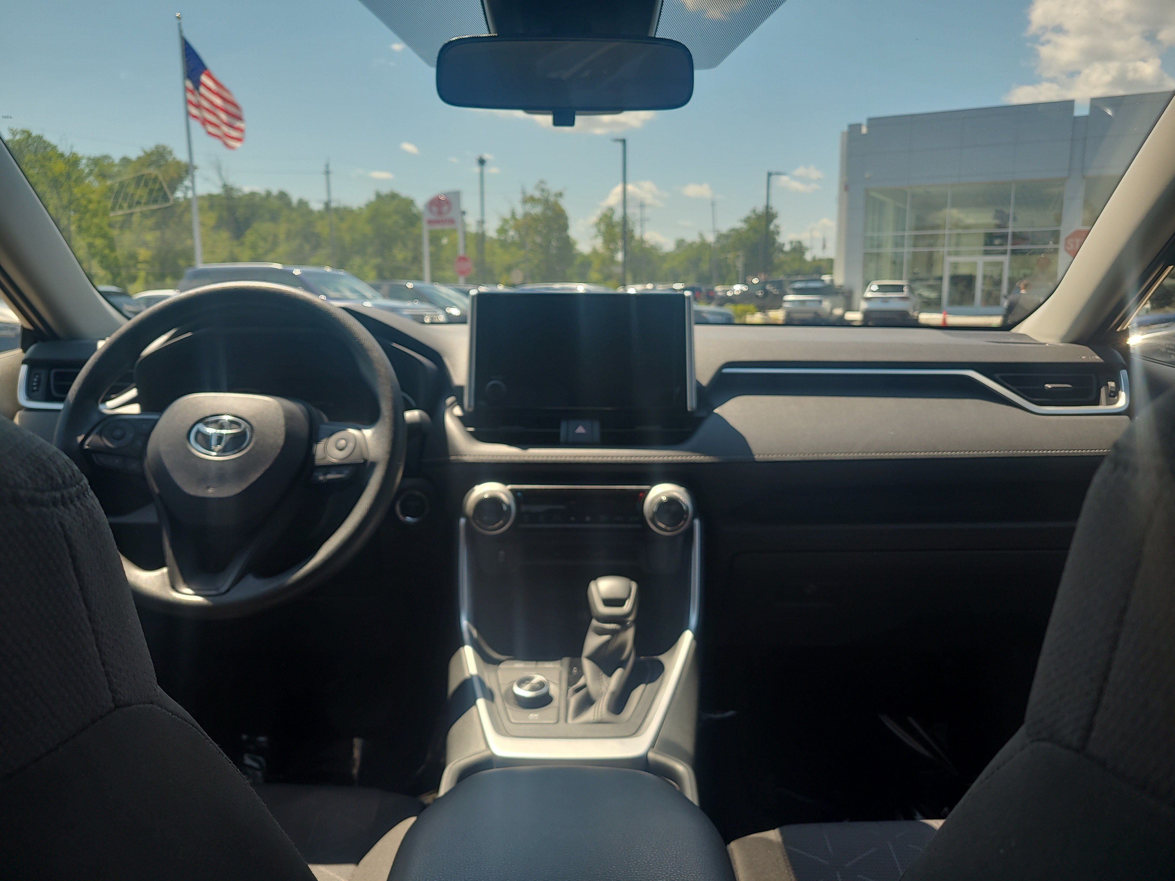 Certified 2025 Toyota RAV4 XLE AWD/4WD image 18