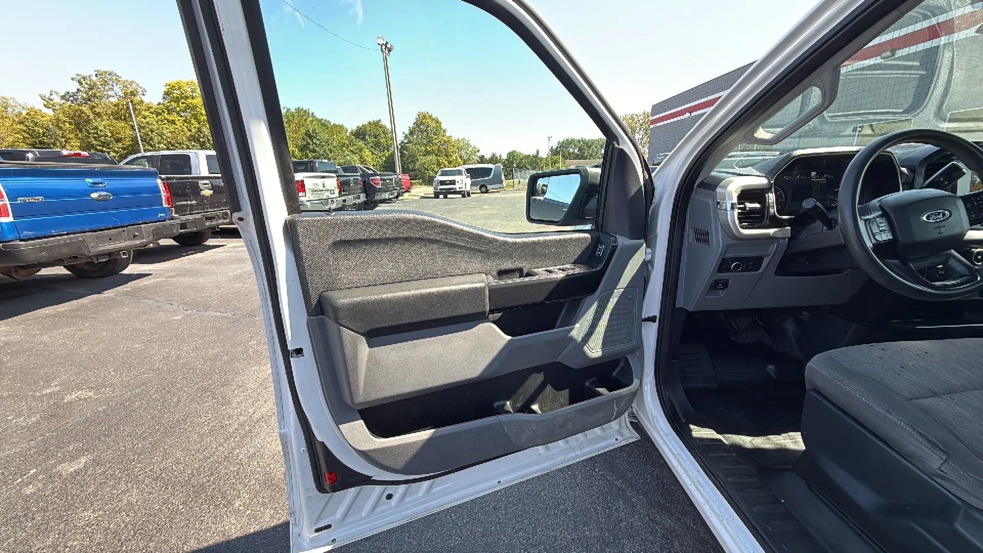 Used 2021 Ford F150 XL w/ Equipment Group 101A High RWD image 9