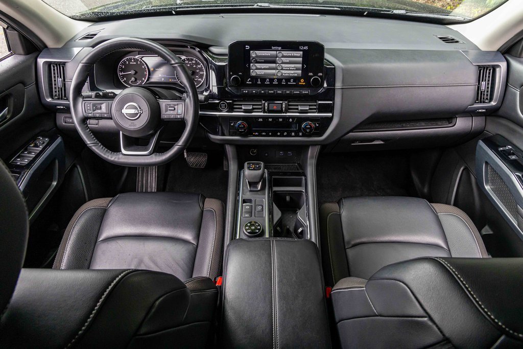 Certified 2024 Nissan Pathfinder SL image 21