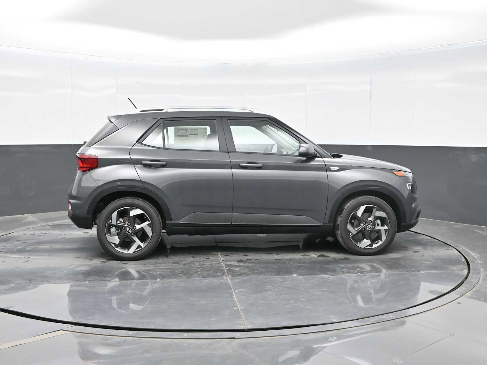 New 2026 Hyundai Venue SEL image 9