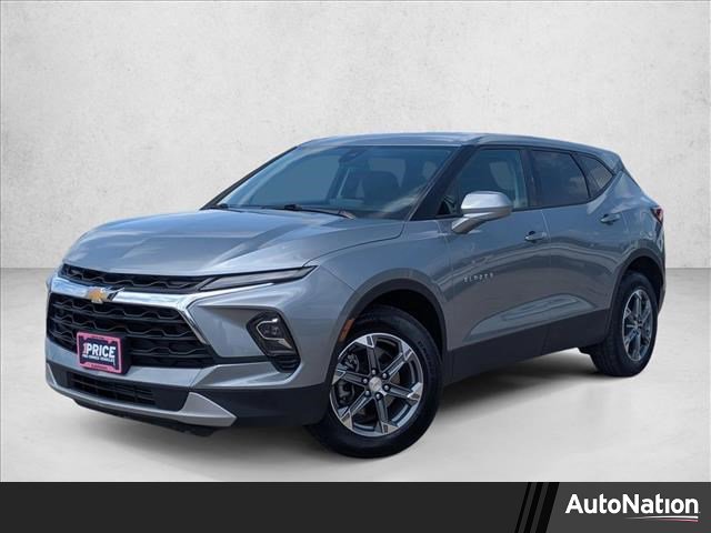 Used 2025 Chevrolet Blazer LT AWD/4WD image 1