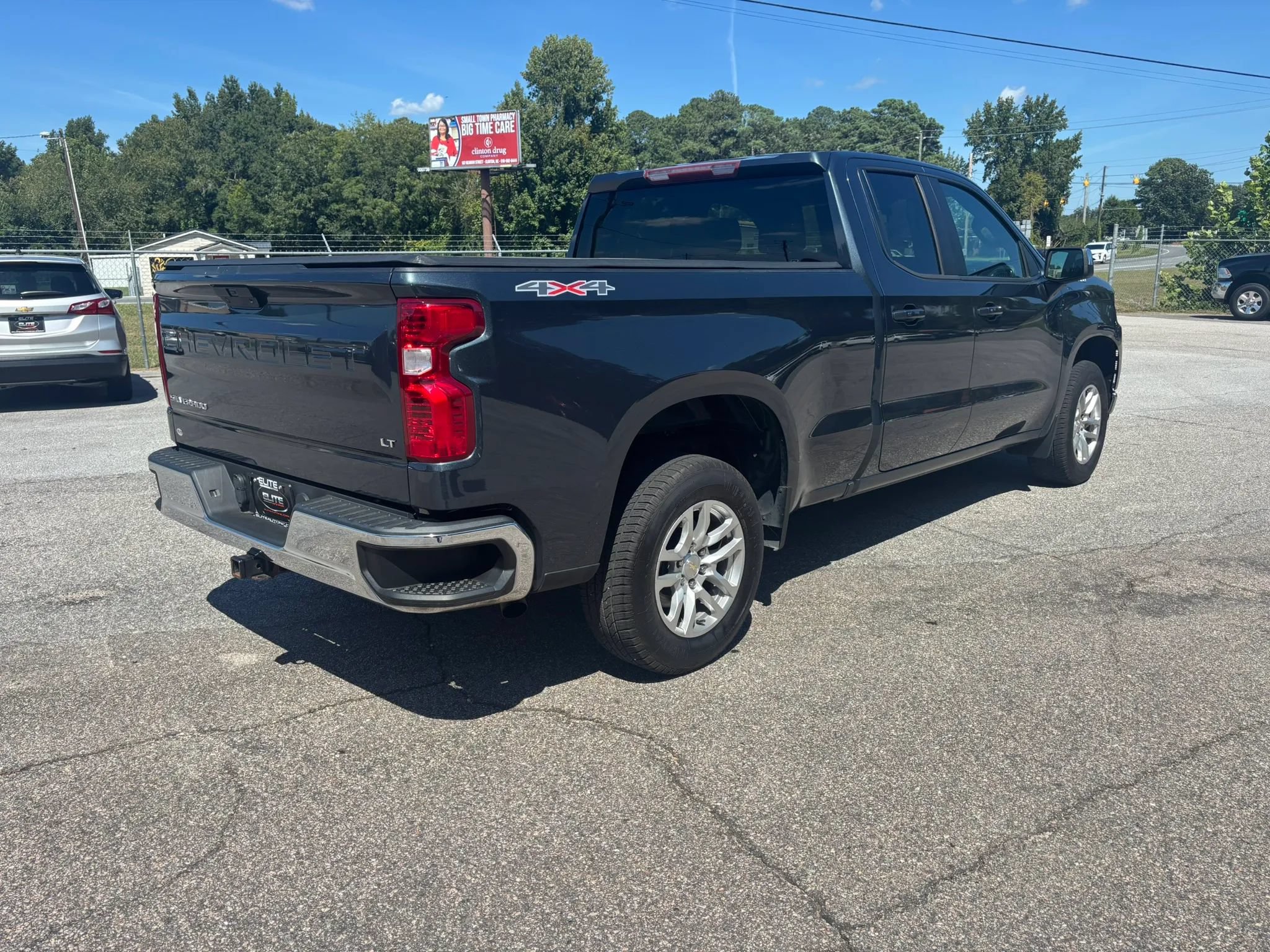 Used 2019 Chevrolet Silverado 1500 LT w/ All-Star Edition AWD/4WD image 6