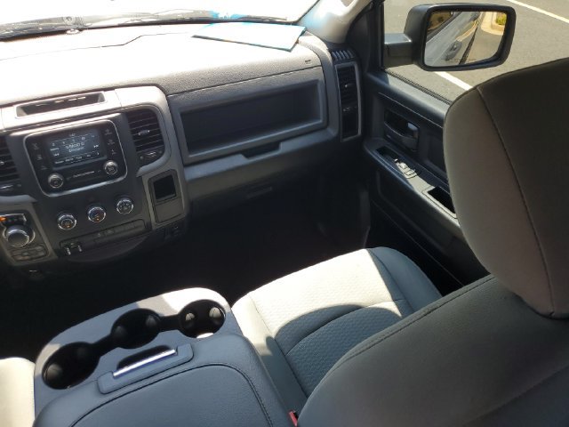 Used 2019 RAM 1500 Express w/ Express Value Package AWD/4WD image 9
