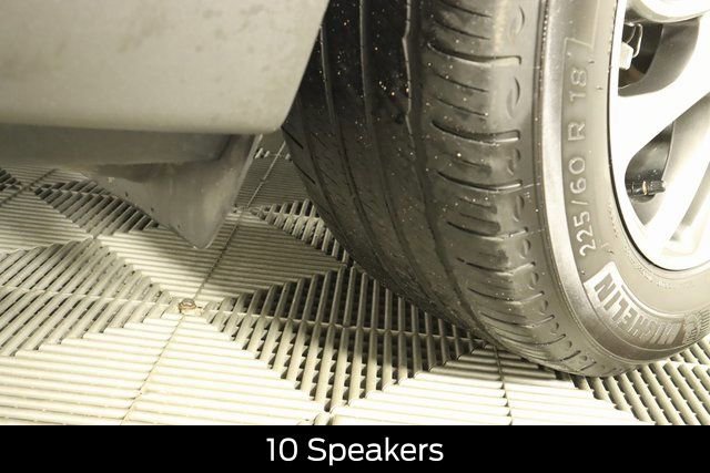 Used 2022 Lincoln Corsair AWD w/ Equipment Group 101A image 18