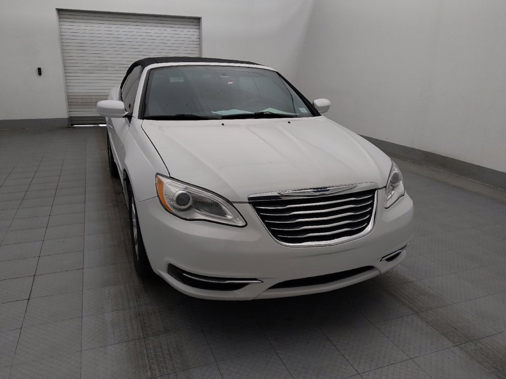 Used 2014 Chrysler 200 Touring image 14