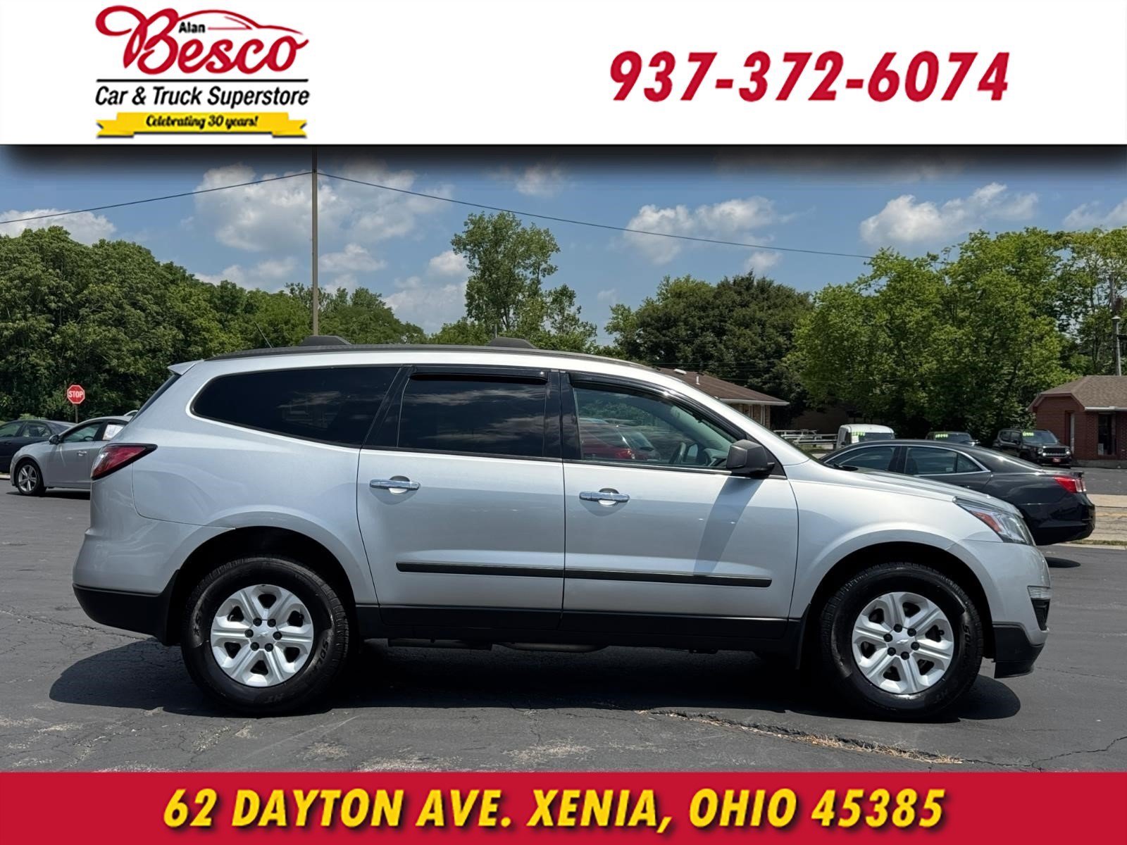 Used 2015 Chevrolet Traverse LS FWD image 3