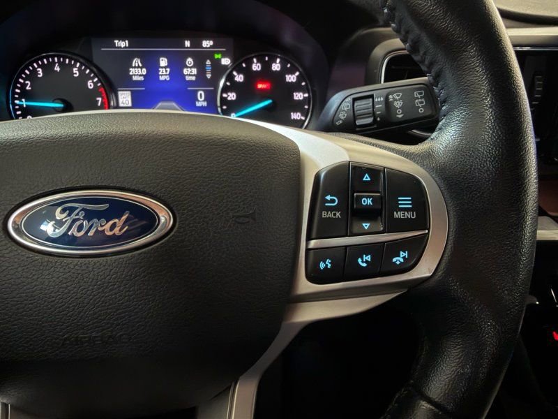 Used 2021 Ford Explorer Limited w/ Equipment Group 301A RWD image 27